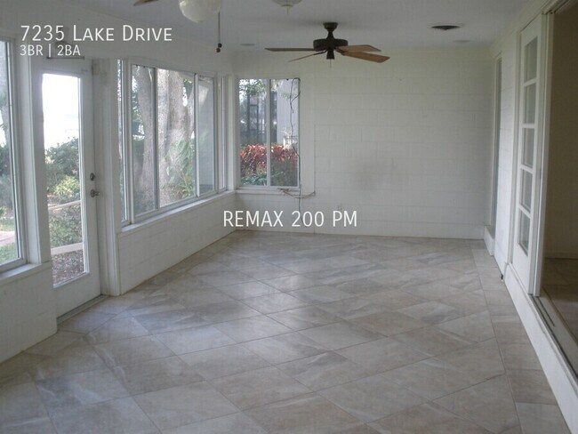 Building Photo - 7235 Lake Dr