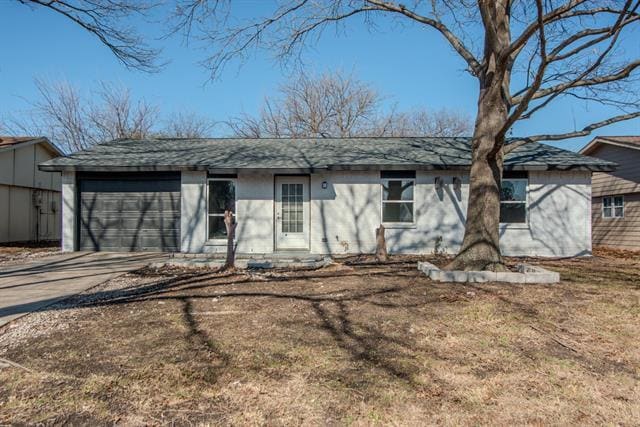 Building Photo - 1913 Fairfield Dr