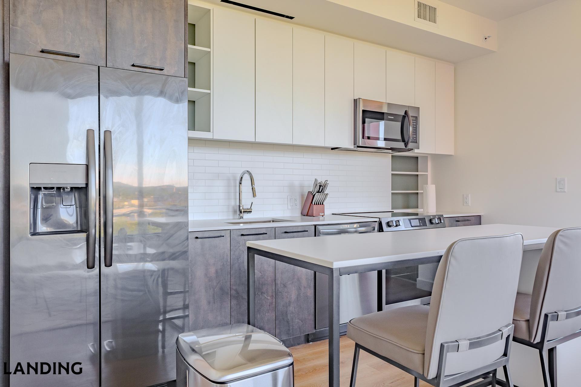 Building Photo - 632 Howard Rd SE