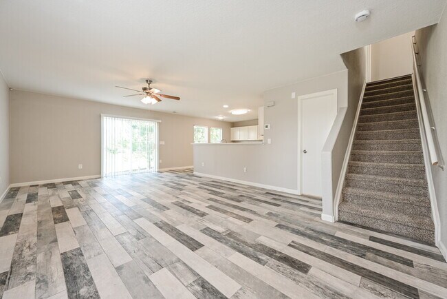 Building Photo - 2519 Coach House Loop