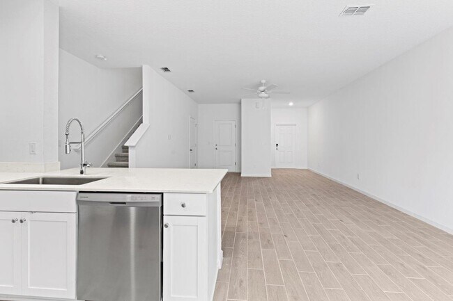 Building Photo - 698 NW 126th Terrace