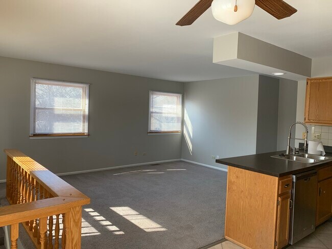 Building Photo - 332 Inverrary Ln