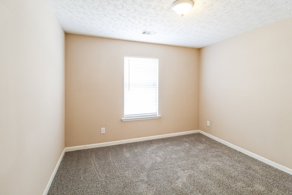 Building Photo - 1735 Campbell Ives Dr SE