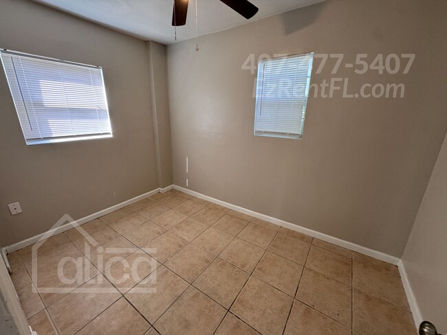 Building Photo - Nicely Located 3/1 in Deland