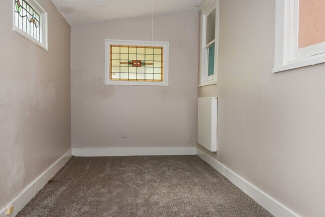 Building Photo - 3814 Roberts- House