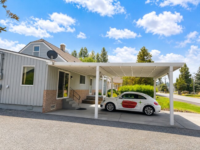 Building Photo - 61456 Brosterhous Road