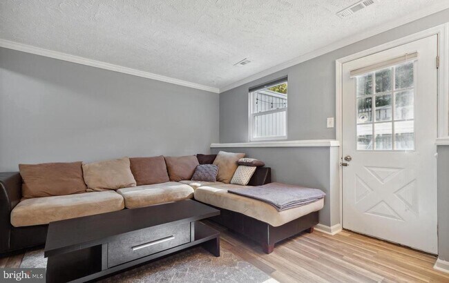 Building Photo - 1679 Fieldthorn Dr