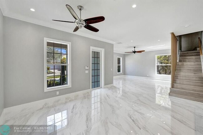 Building Photo - 1326 SW 23rd St