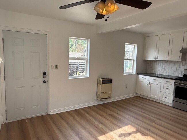 Building Photo - 241 N Ave 49