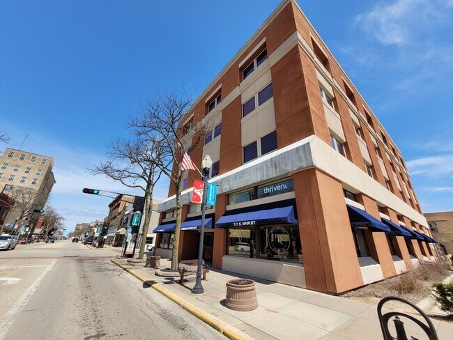 Building Photo - 131 S Main St