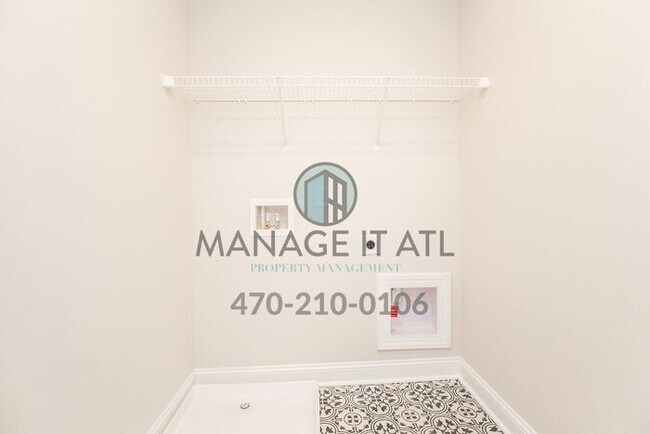 Building Photo - Elegant 4 bedroom Townhome in Chamblee close to I-85