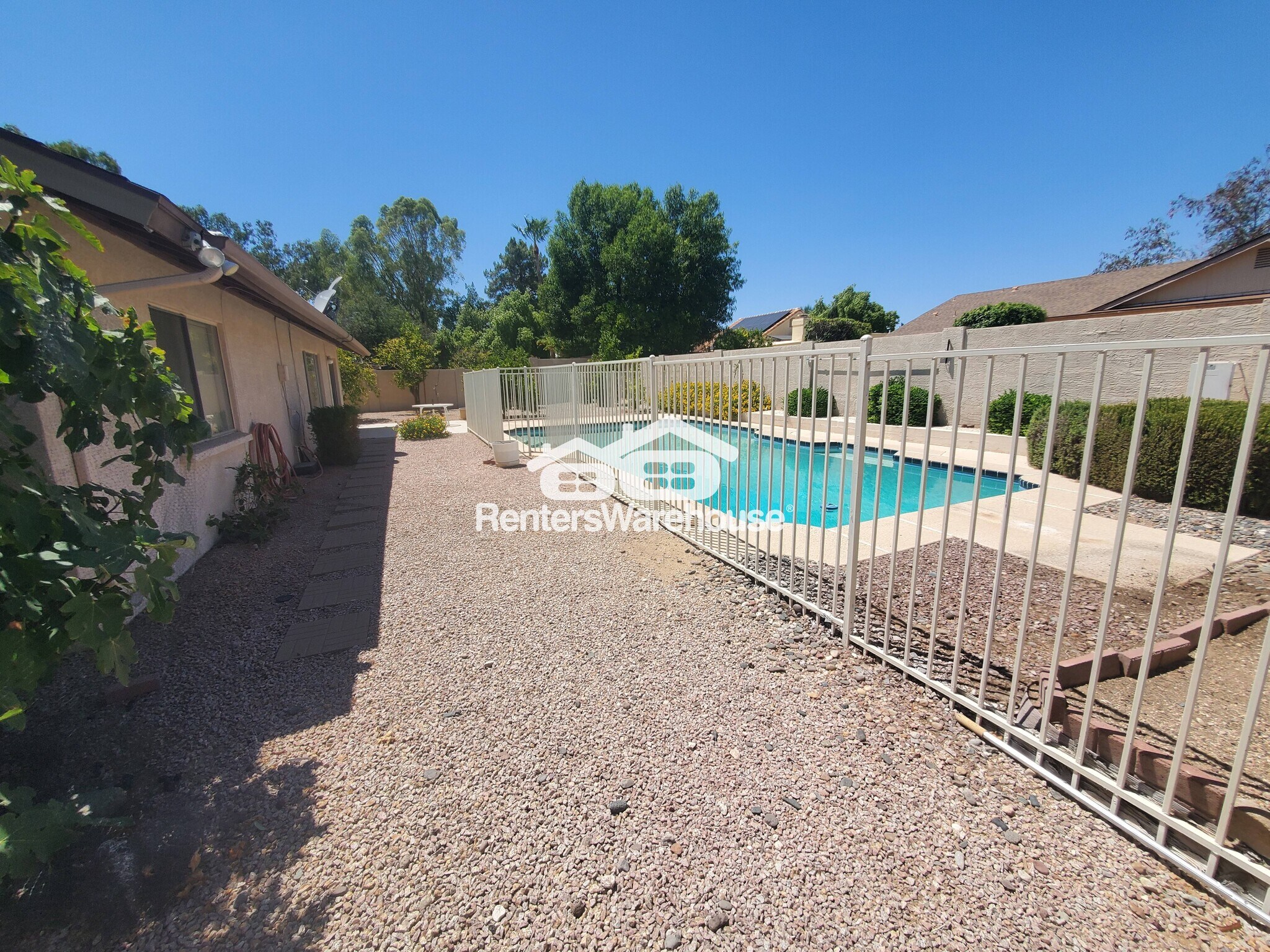Building Photo - 5136 E Tierra Buena Ln