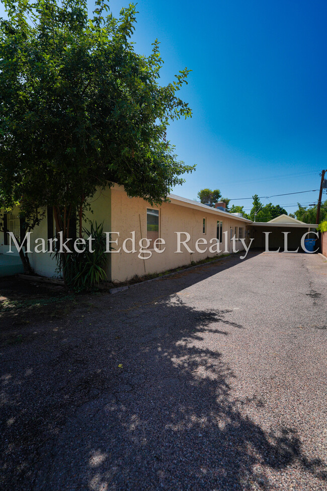 Building Photo - House at Glendale/Central! JOIN THE WAITLI...