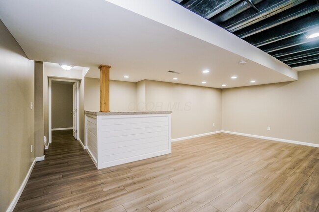 Building Photo - 179 Cottonwood Pl