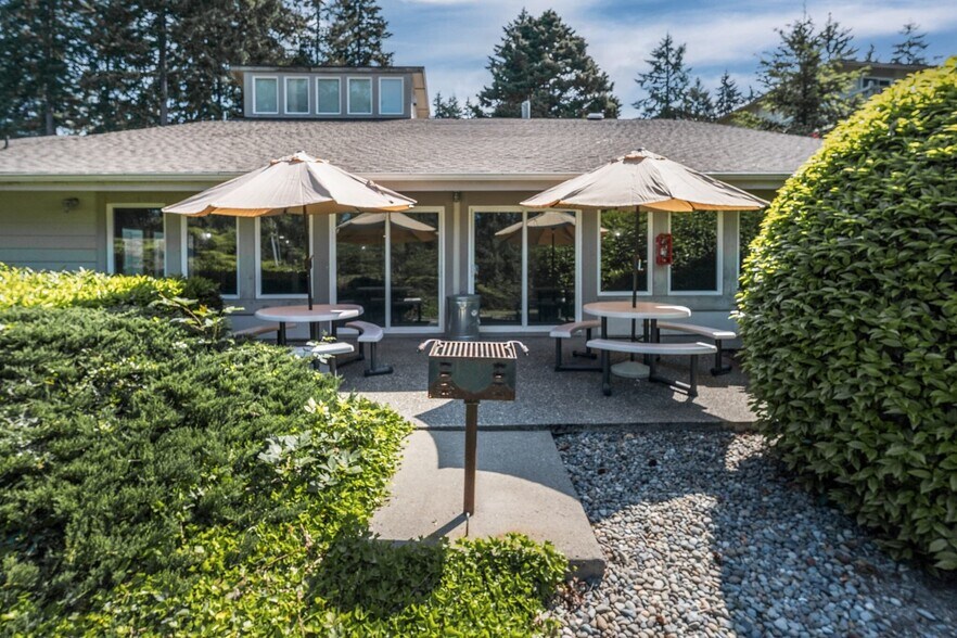 Building Photo - Steilacoom Woods