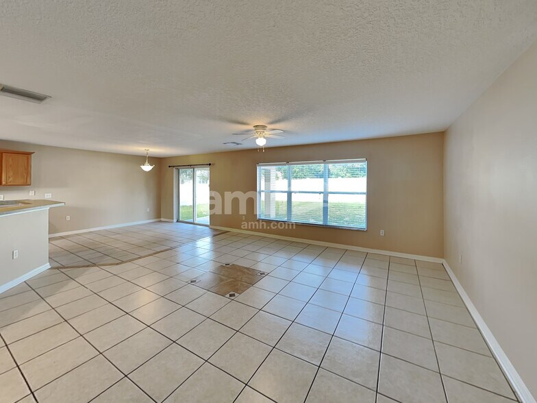 Building Photo - 10725 Bamboo Rod Cir