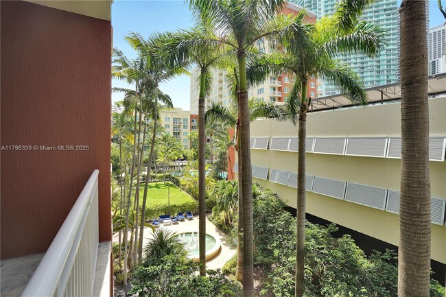 Building Photo - 2001 Biscayne Blvd