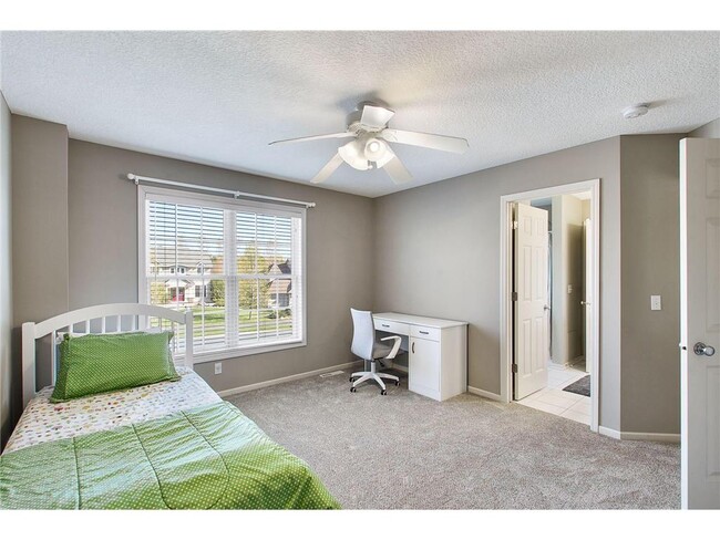 Building Photo - 1579 Stoneridge Cir