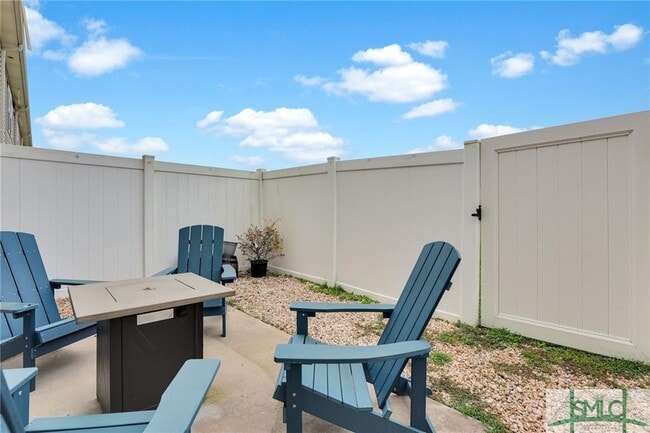 Building Photo - 320 Canyon Oak Loop