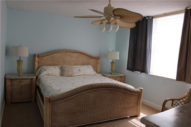 Building Photo - 750 N Ocean Blvd