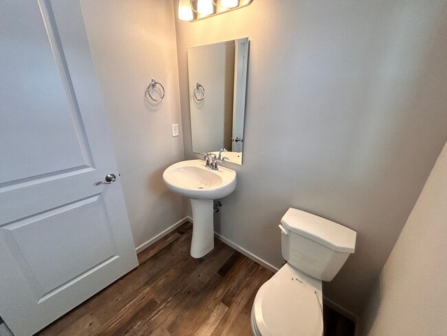 Building Photo - Stunning 3 Bed, 2.5 Bath Home in Spokane Valley!