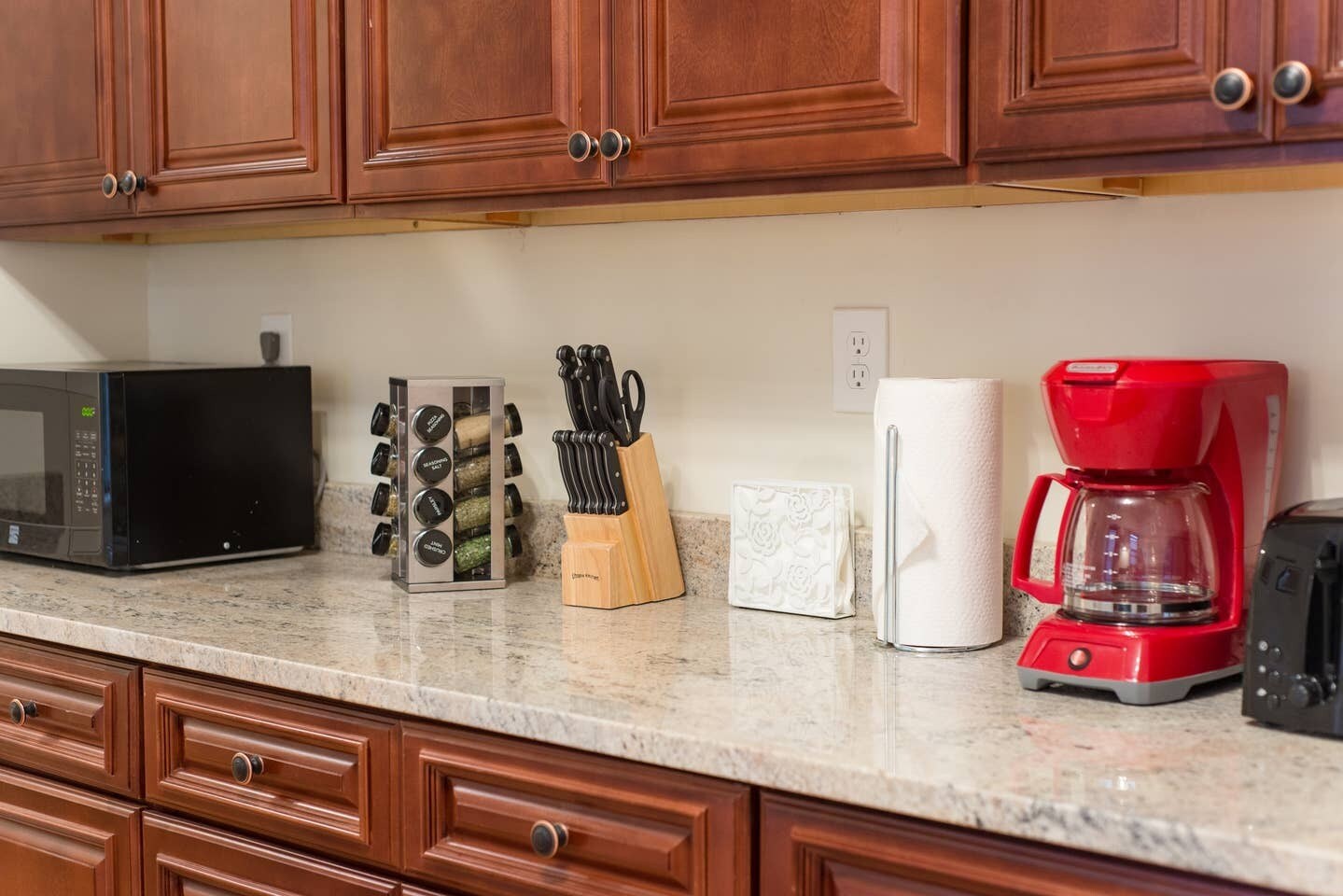 Building Photo - 1249 Beacon St