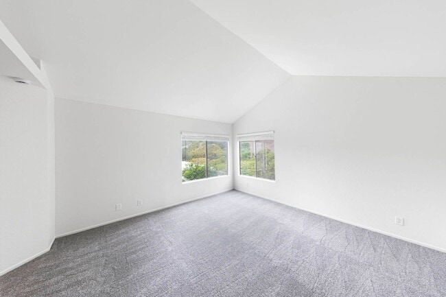 Building Photo - 3 Bedroom home located in the sought-after...