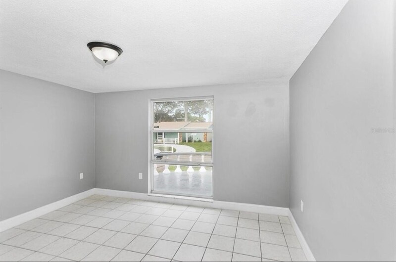 Building Photo - 9200 Chantilly Ln