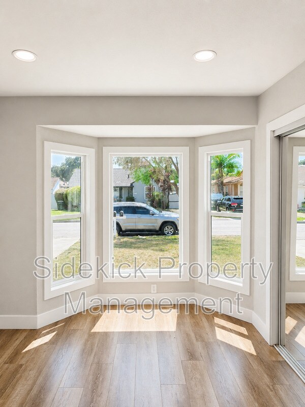 Building Photo - 11443 Dicky St