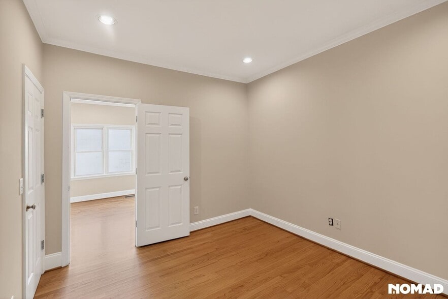 Building Photo - 75 E Wesley Rd NE