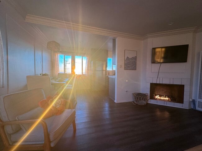 Building Photo - 137 27th St