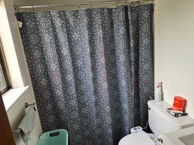 Building Photo - 1315 Airport Dr