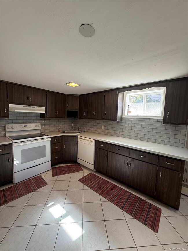 Building Photo - 60 Wheatfield Ln