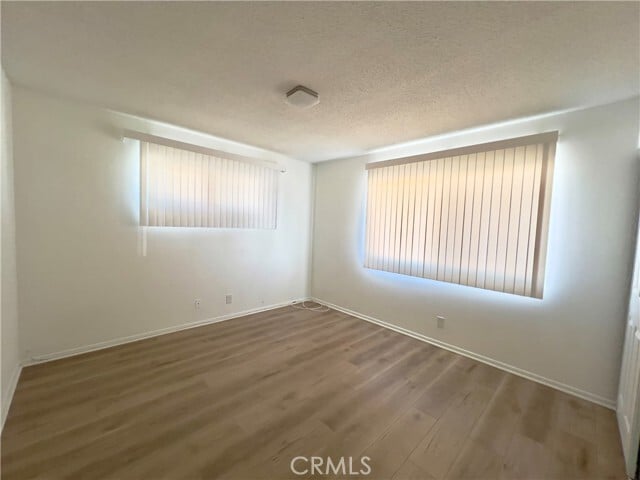 Building Photo - 1521 W Westmont Ave