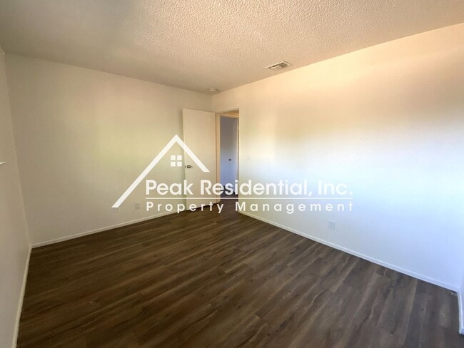 Building Photo - 6938 Tarocco Way