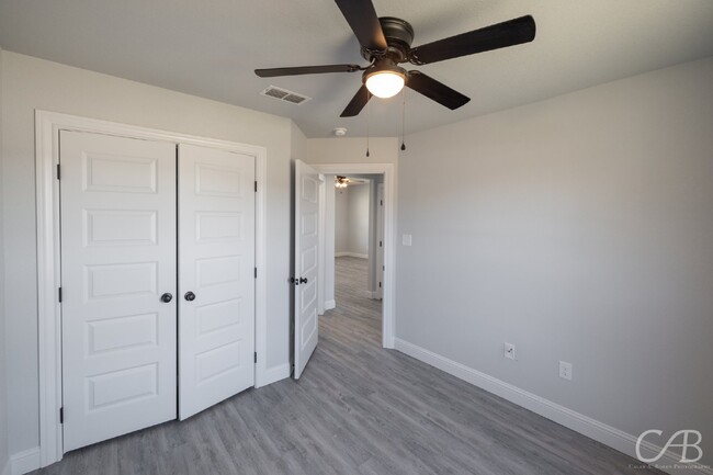 Building Photo - 3698 Yamini Dr