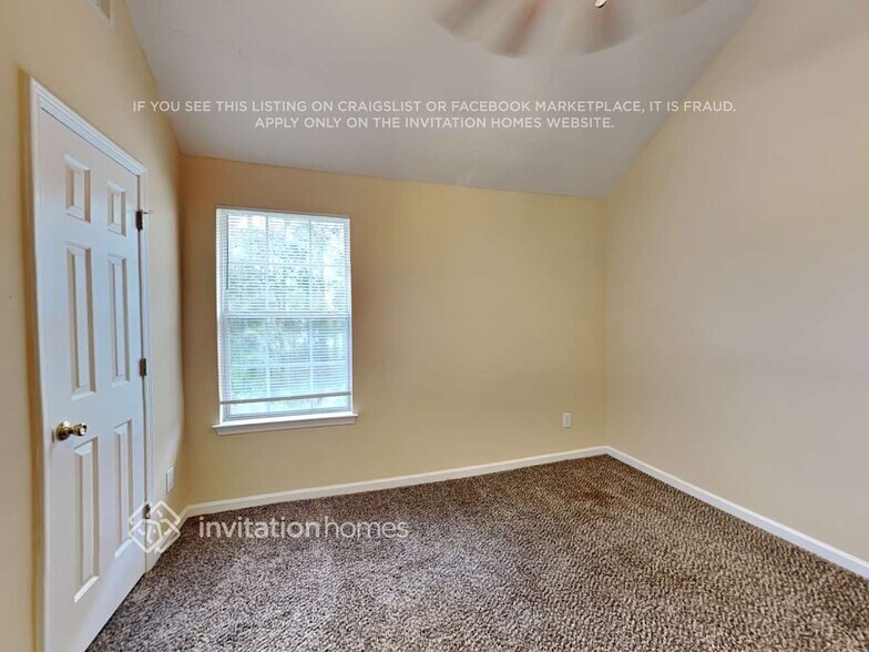 Building Photo - 345 Hazelhurst Dr