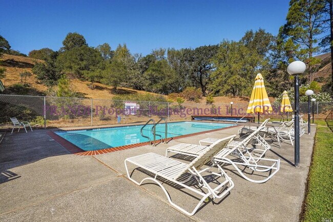 Building Photo - Pleasant Valley Condo with Recent Upgrades...
