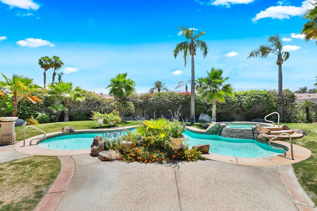 Building Photo - 75975 Gill Ct
