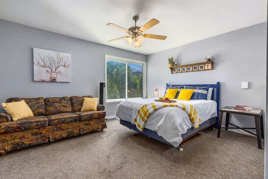 Building Photo - 110 South Park Avenue