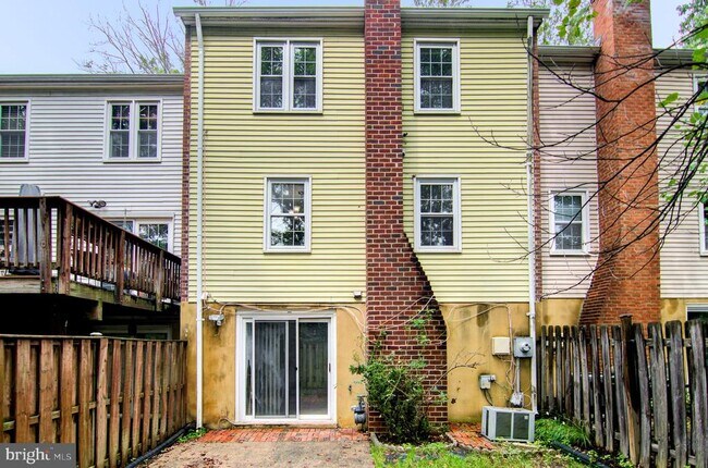Building Photo - 7763 Durer Ct