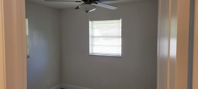 Building Photo - 2802 Imperial Cir