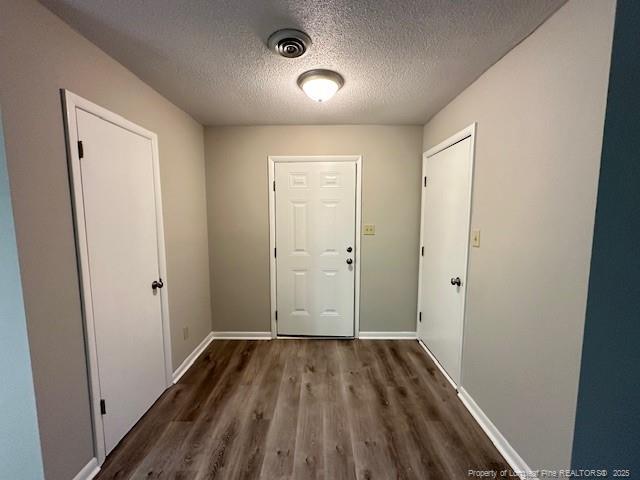 Building Photo - 1128 Thornwood Pl