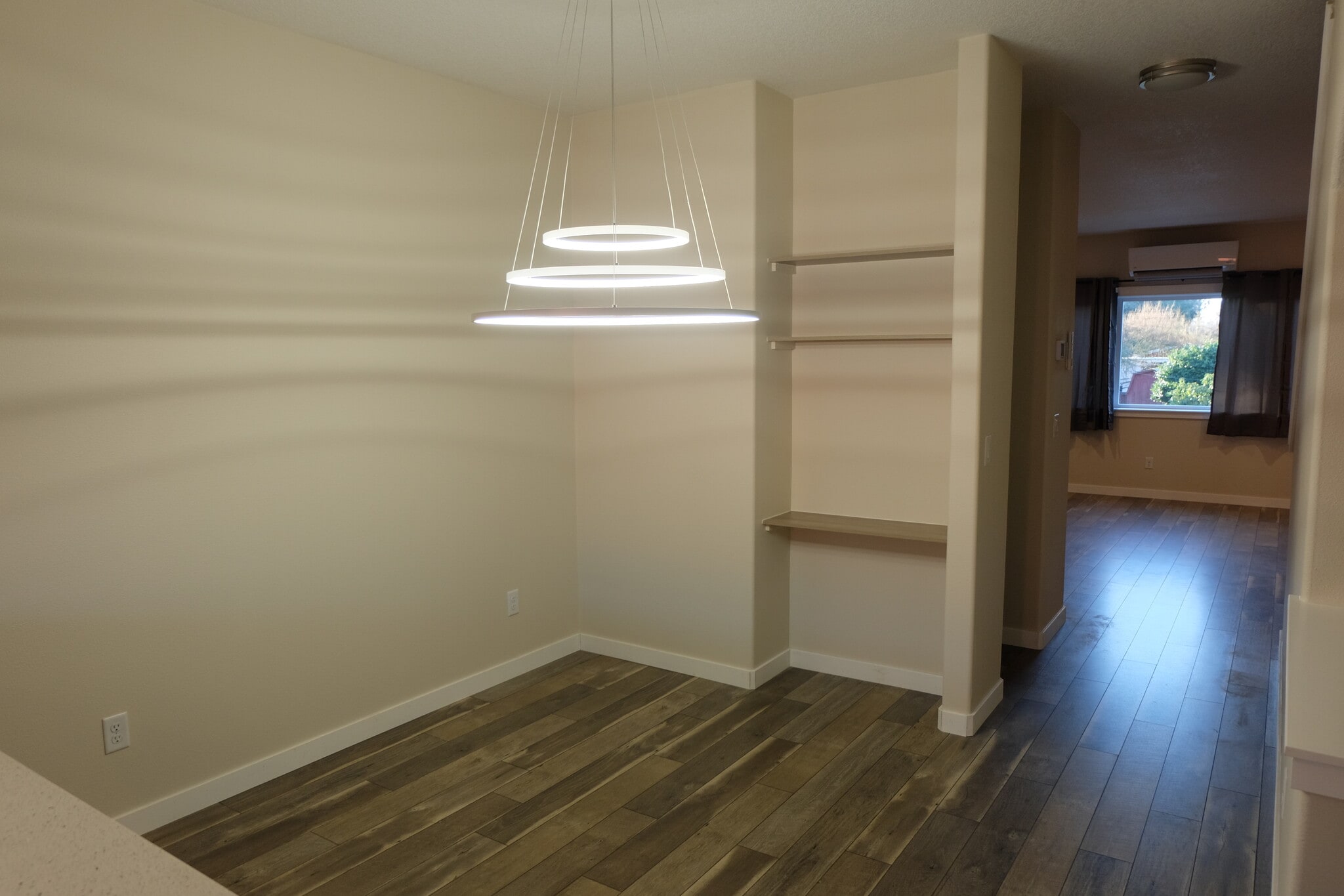 Building Photo - 5883 NE Failing St