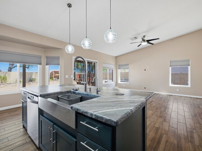 Building Photo - 8647 E Bullrider Pl