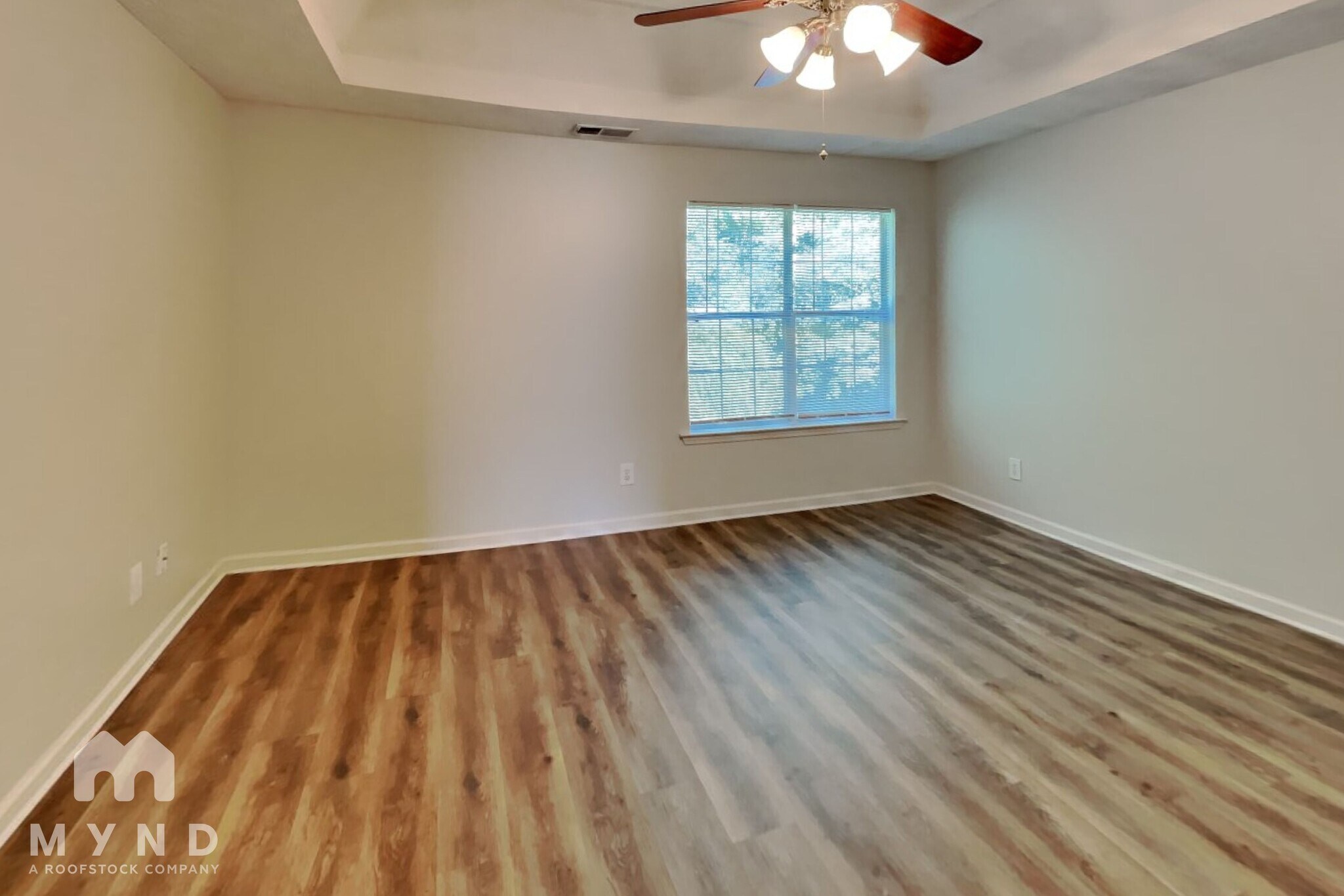 Building Photo - 10851 Southshore Ct