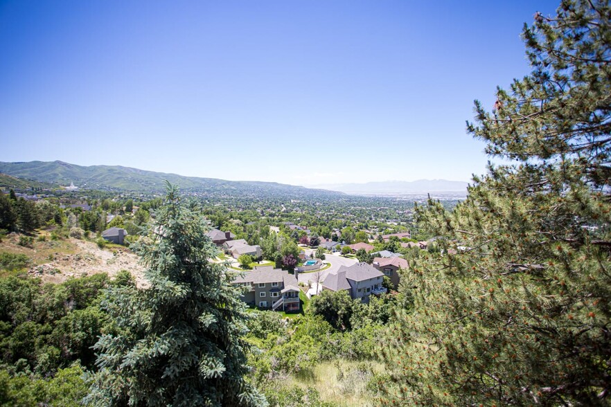 Building Photo - 1364 Northridge Dr