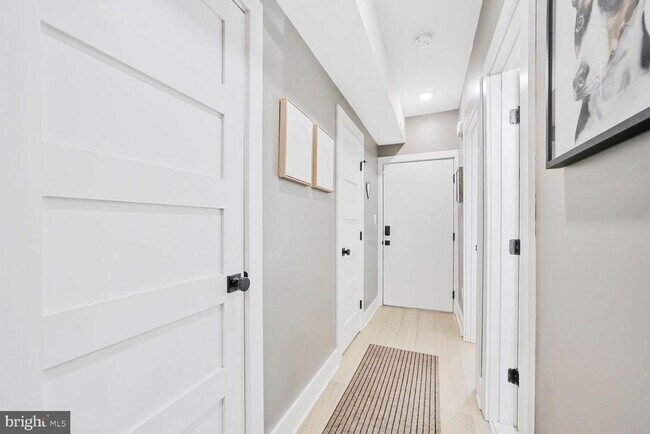 Building Photo - 1144 Owen Pl NE