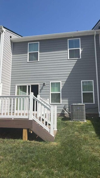 Building Photo - 1081 Mountain Vw Dr