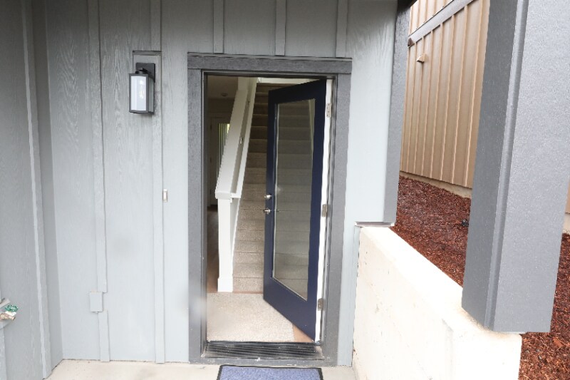 Building Photo - 12901 SE Ridgecrest Rd